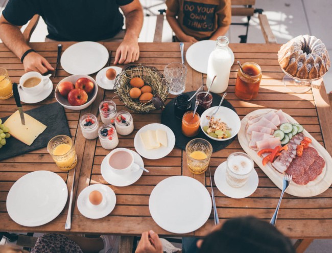 Beim Frühstück lassen wir Herzen höher schlagen © Lorenz Masser Fotografie