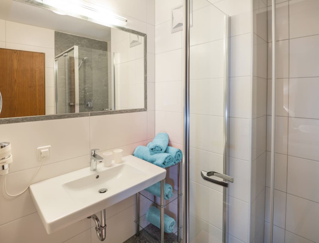 Bathroom in the apartment © Lorenz Masser Photography